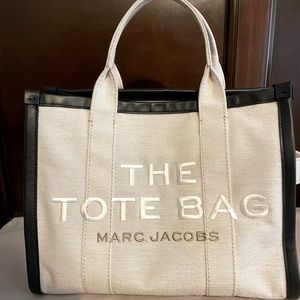 Marc Jacobs The Tote Bag